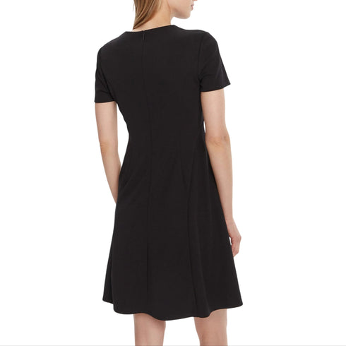 Abito Donna corto, con scollatura girocollo e zip posteriore